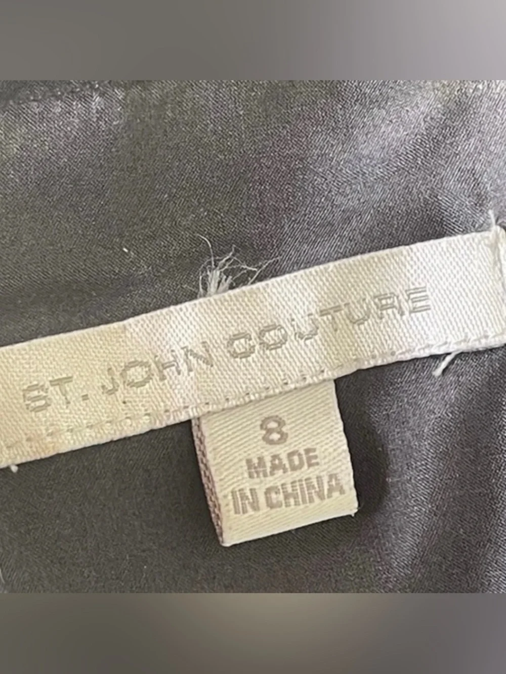 DESIGNER ST. JOHN COUTURE BLACK SILK STRAIGHT SHEATH BUSINESS DRESS SZ 8 - Picture 4 of 4